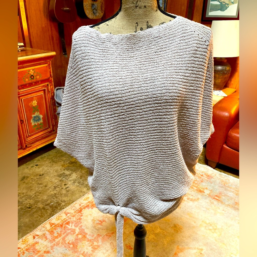 Wishlist beige knit top, m/l fit